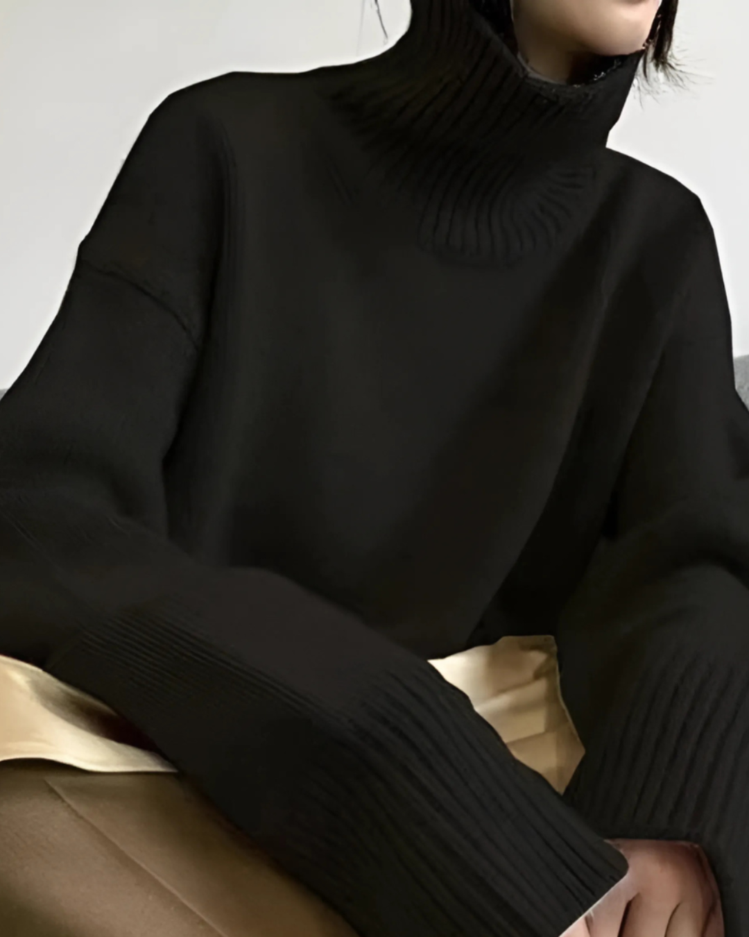 Iris | Winter-Ready Cashmere Turtleneck Sweater
