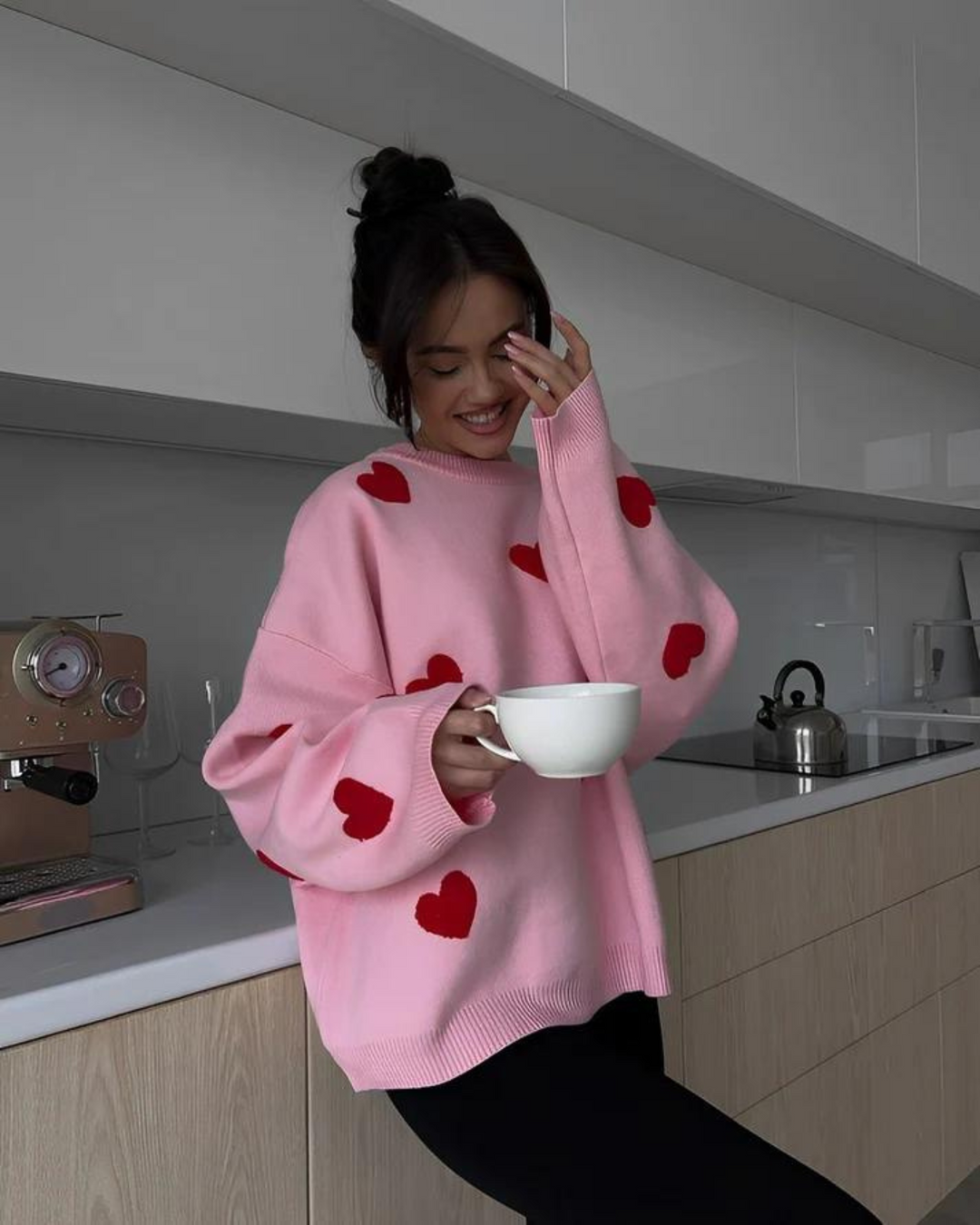Women’s Oversized Heart Print Sweatshirt - Lounge Pullover