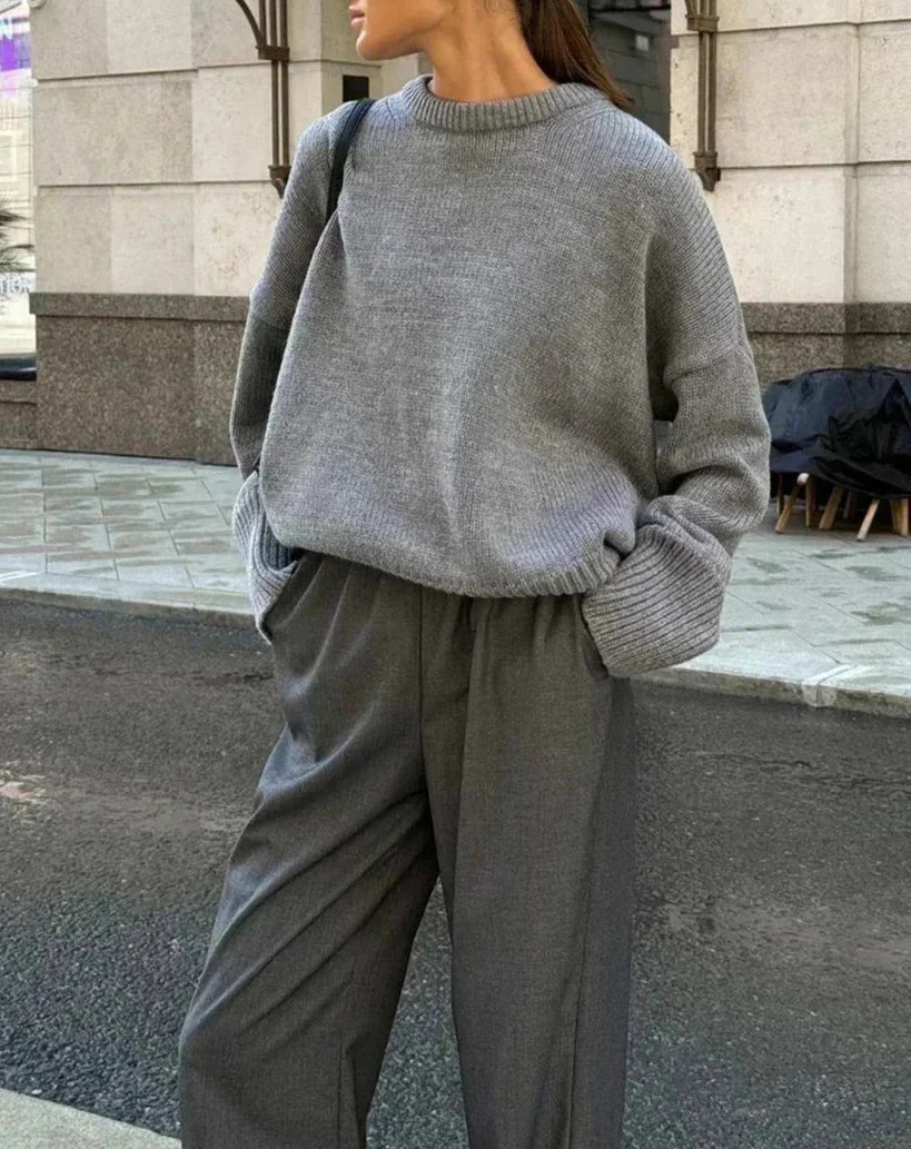 Women’s Oversized Knit Jumper – Crew Neck, Relaxed Fit