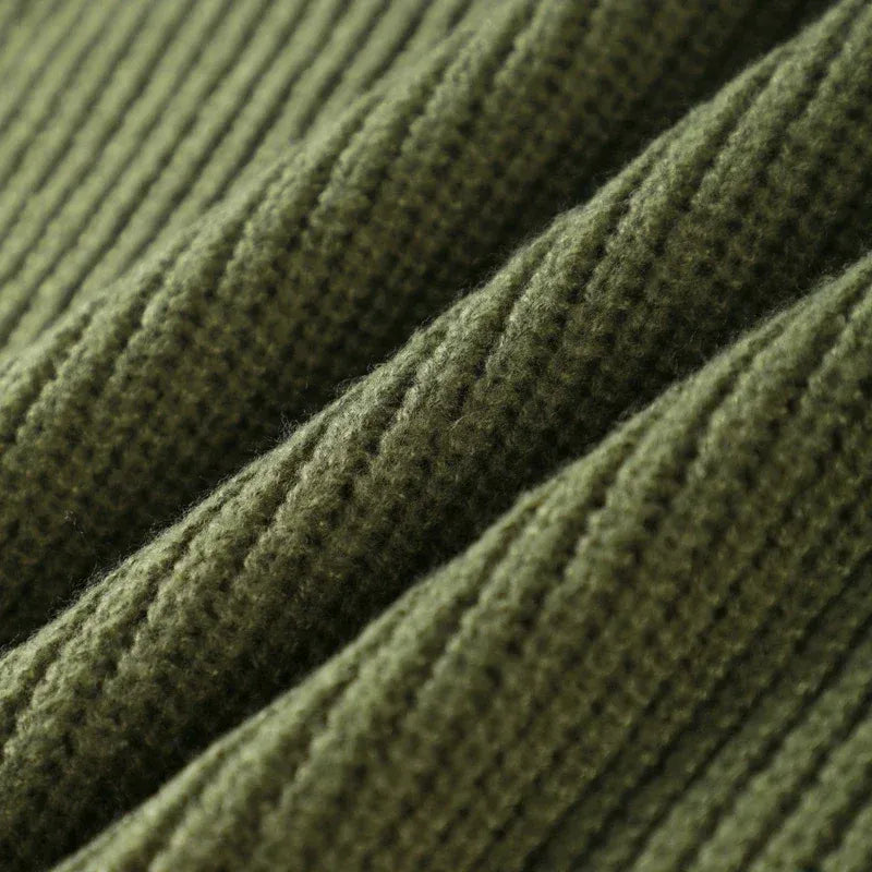 Women’s High-Neck Chunky Knit Sweater - Contrast Stitch Pullover