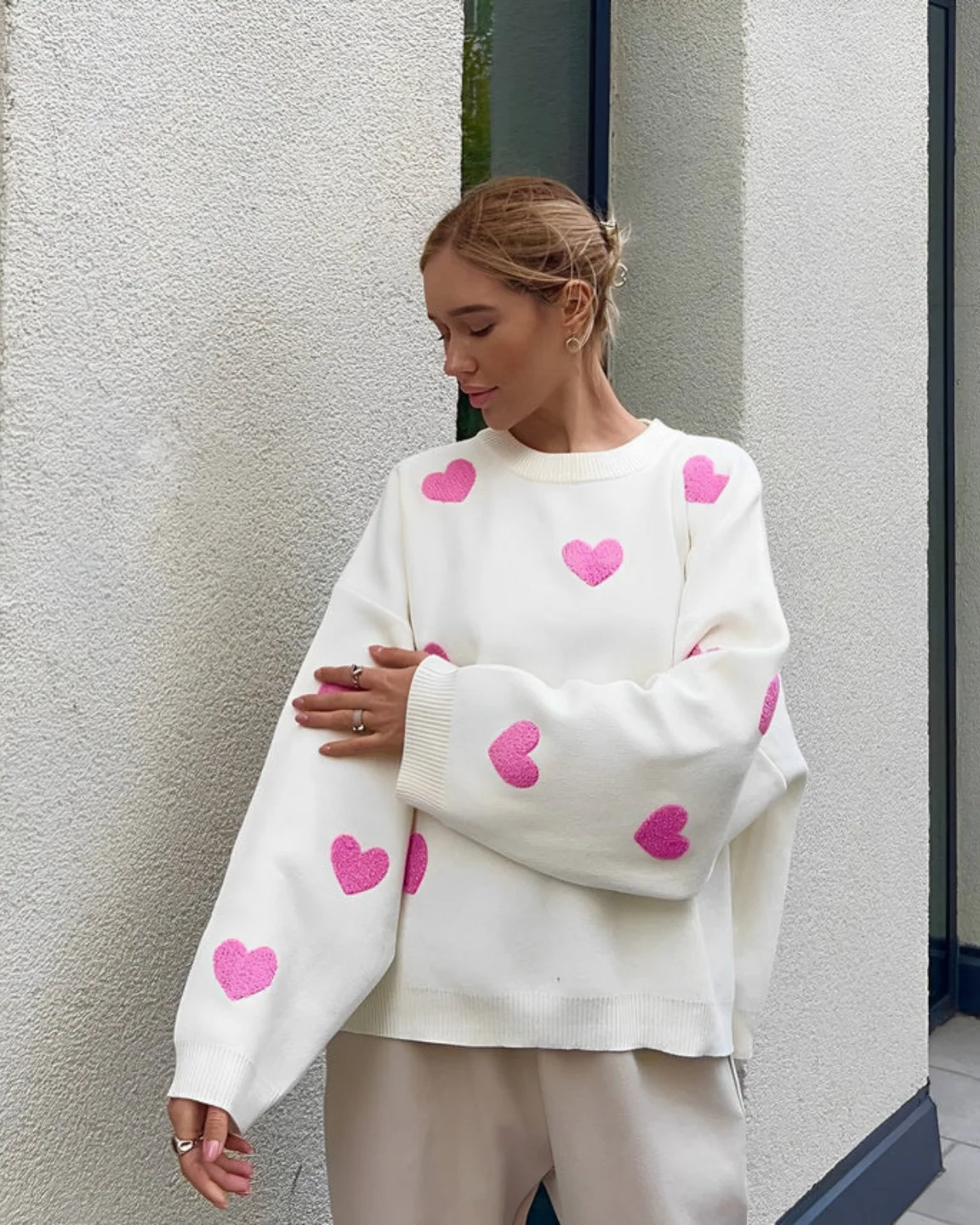 Women’s Heart Print Oversized Knit Sweater - Cozy Casual Pullover